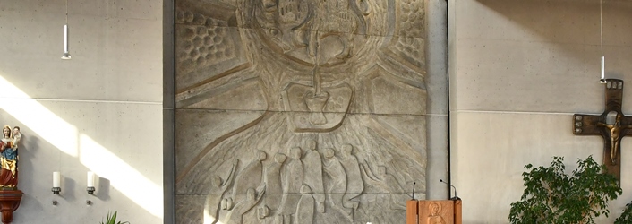 Kirche Heilige Familie Melm Altarraum